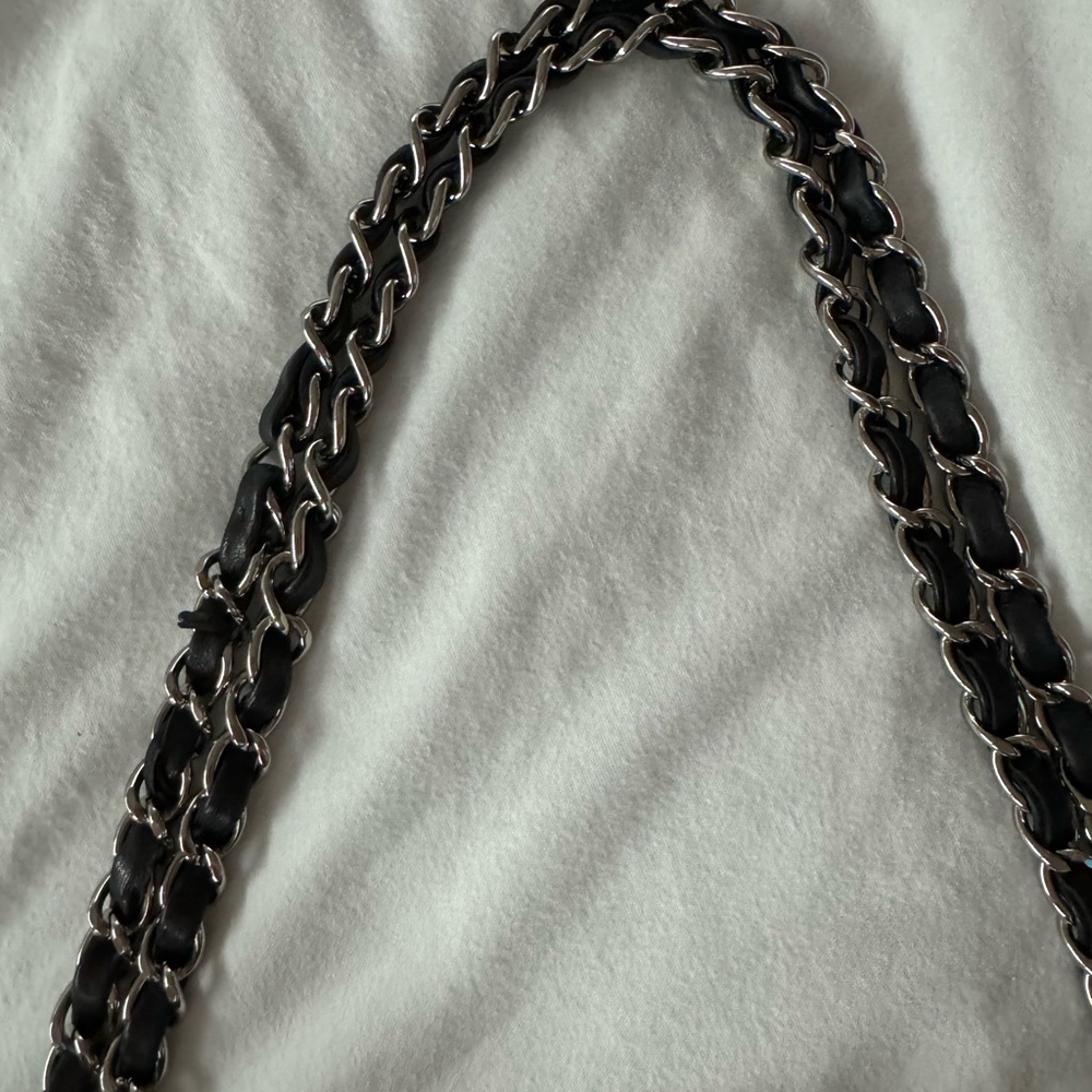 Vintage Chanel Bag - Picture 3 of 12